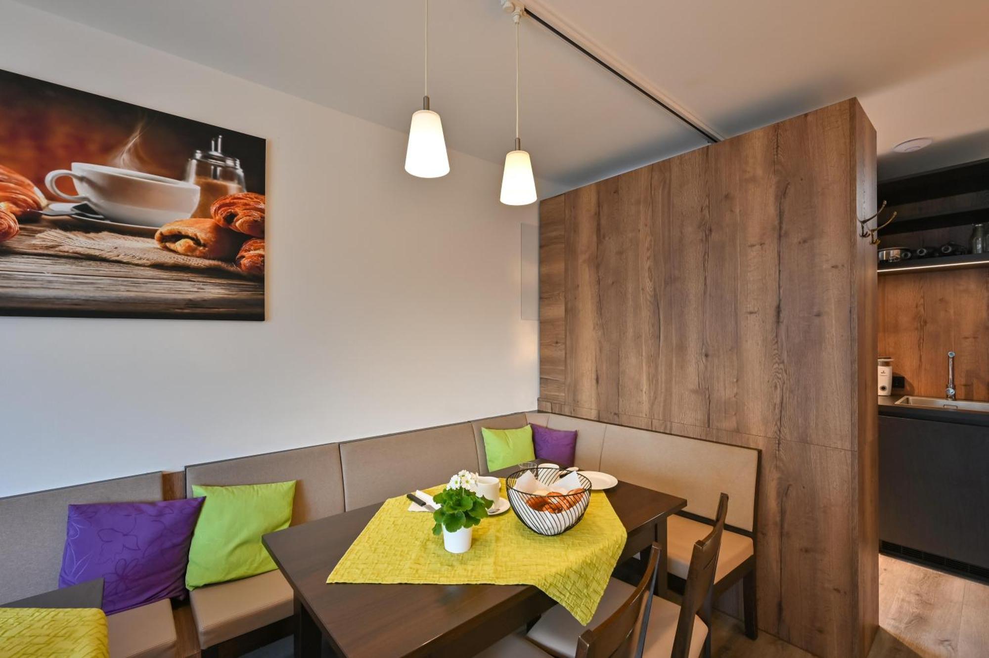 Hotel Gaestehaus Stock Zimmer Baeumle Friedrichshafen Dış mekan fotoğraf